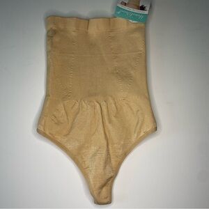 🆕 UNDERWHERE? Slimming High-Rise Thong Nude XL